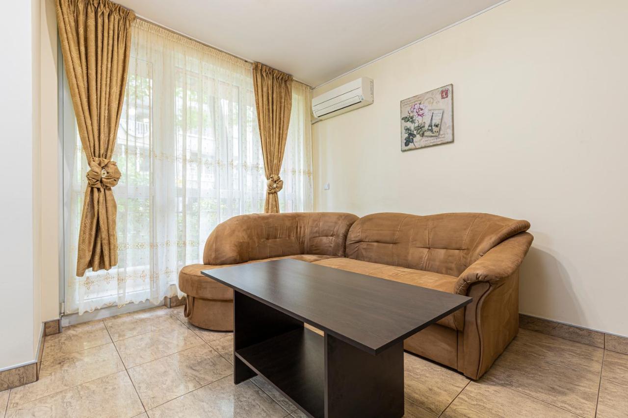 1Bd Apartment In A Calm Area Near The Centre By Flat Mаnager Plovdiv Exterior photo